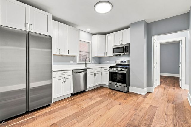7120 W Highland Avenue, Chicago, IL 60631