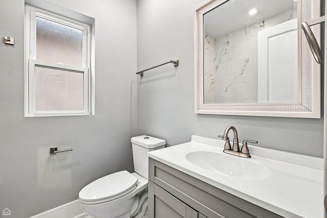 7120 W Highland Avenue, Chicago, IL 60631