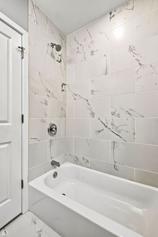 7120 W Highland Avenue, Chicago, IL 60631