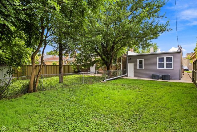 7120 W Highland Avenue, Chicago, IL 60631