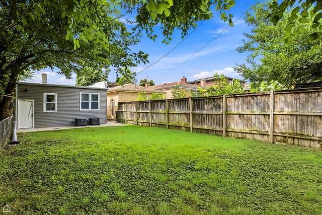 7120 W Highland Avenue, Chicago, IL 60631