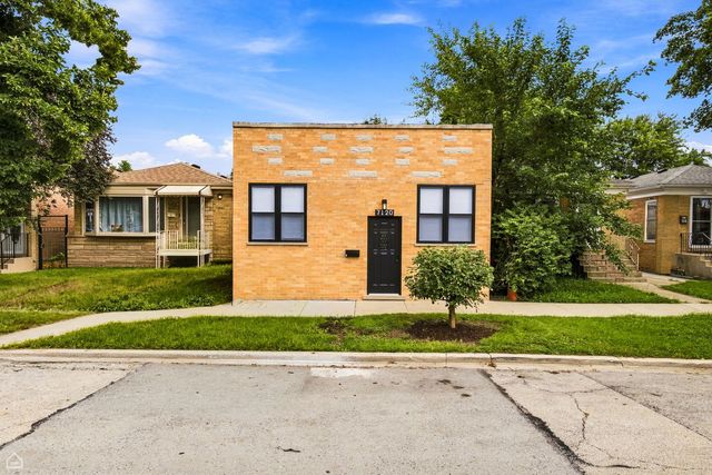 7120 W Highland Avenue, Chicago, IL 60631
