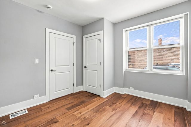7120 W Highland Avenue, Chicago, IL 60631