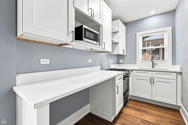 7120 W Highland Avenue, Chicago, IL 60631