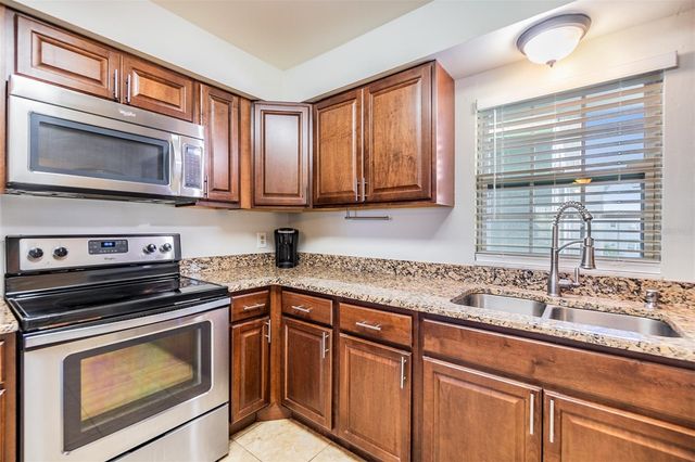 701 POINSETTIA ROAD 306, Belleair, FL 33756