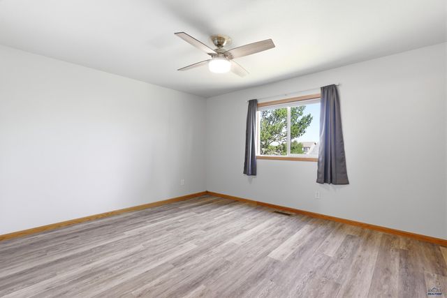 548 FIELD VIEW DR, Rapid City, SD 57701