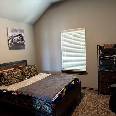 11041 NW 8th Street, Yukon, OK 73099