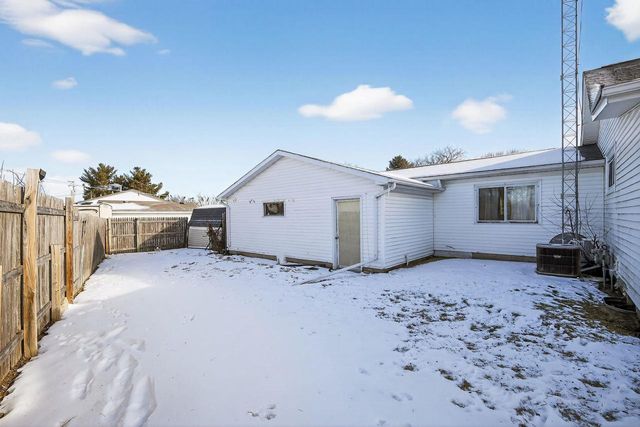 471 N Fulton Street, Princeton, WI 54968