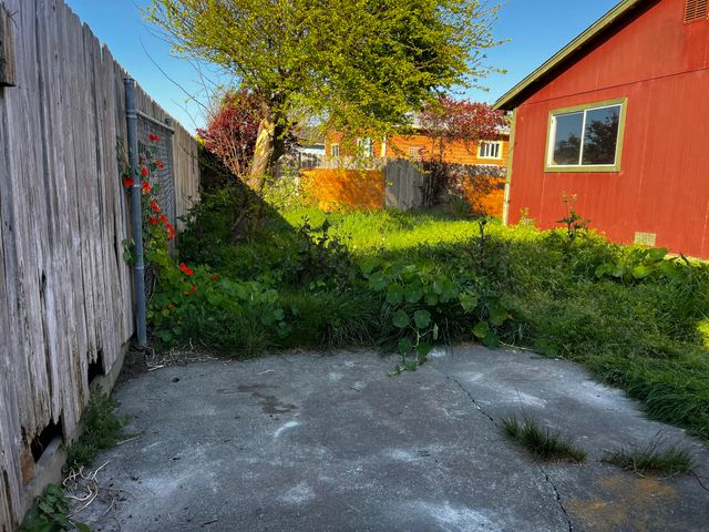 1852 Wavecrest Avenue, Mckinleyville, CA 95519