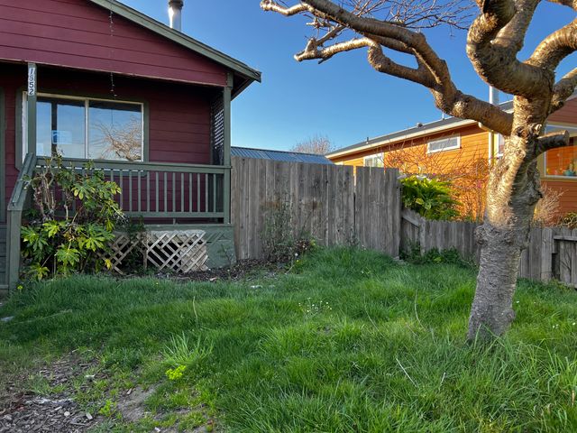 1852 Wavecrest Avenue, Mckinleyville, CA 95519