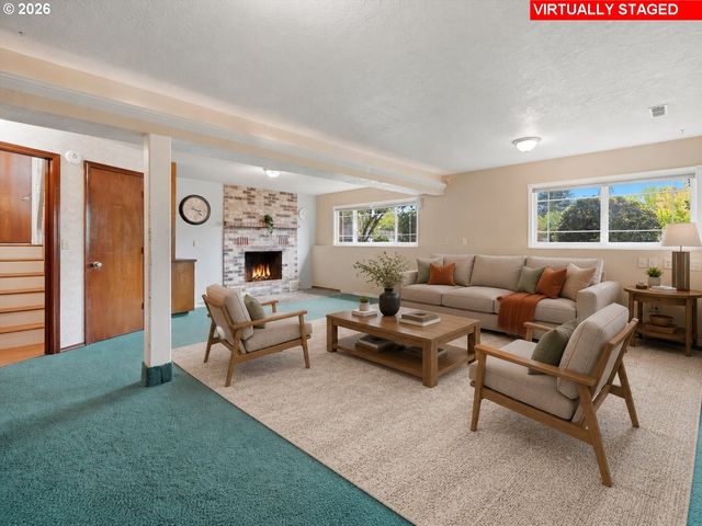 2146 Se SANDY Ct, Troutdale, OR 97060