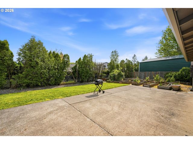 2146 Se SANDY Ct, Troutdale, OR 97060