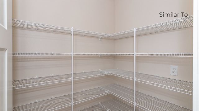 325 NW Lavelle Court, Waukee, IA 50263