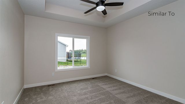 325 NW Lavelle Court, Waukee, IA 50263