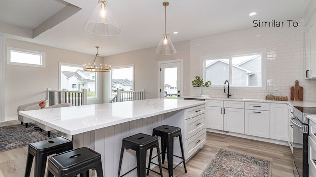 325 NW Lavelle Court, Waukee, IA 50263