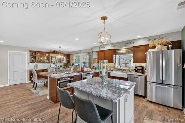 4856 Butler Drive, Troy, MI 48085