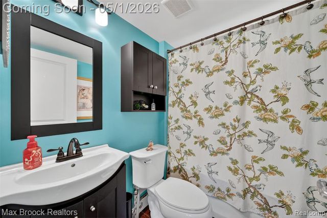4856 Butler Drive, Troy, MI 48085
