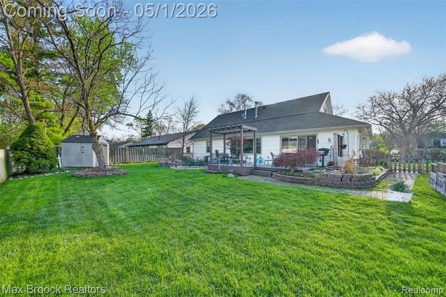 4856 Butler Drive, Troy, MI 48085