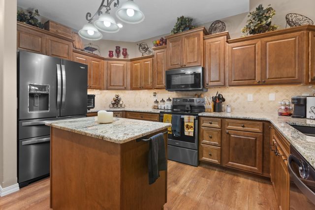 118 Rue De Villas Circle, Branson, MO 65616