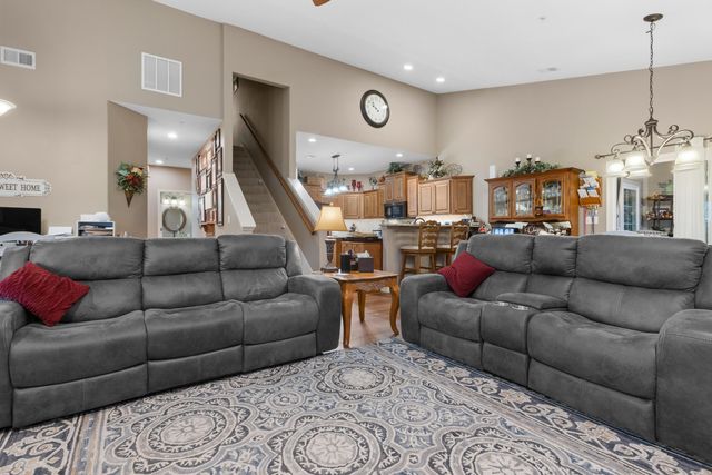 118 Rue De Villas Circle, Branson, MO 65616