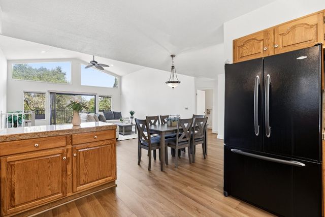 12547 Out Of The Way Pl, Auburn, CA 95603