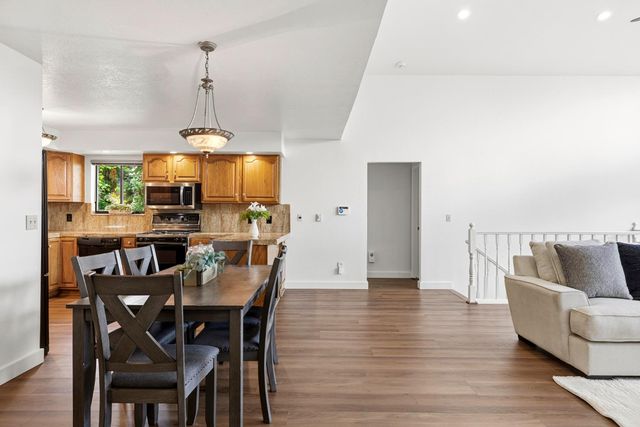 12547 Out Of The Way Pl, Auburn, CA 95603