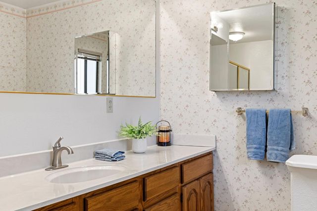 12547 Out Of The Way Pl, Auburn, CA 95603