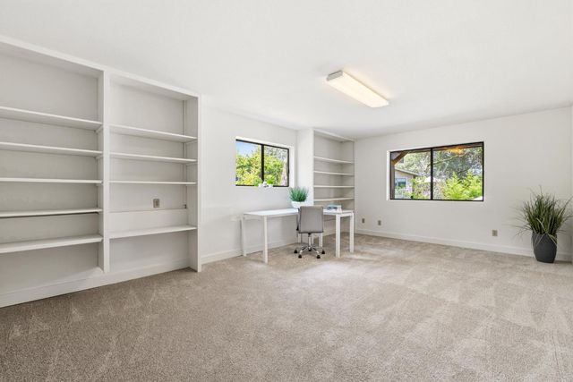 12547 Out Of The Way Pl, Auburn, CA 95603