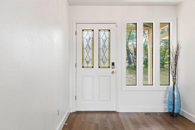 12547 Out Of The Way Pl, Auburn, CA 95603