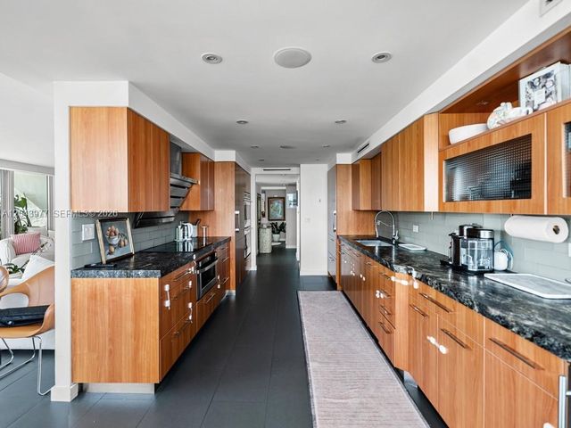 11 Island Ave 1712, Miami Beach, FL 33139