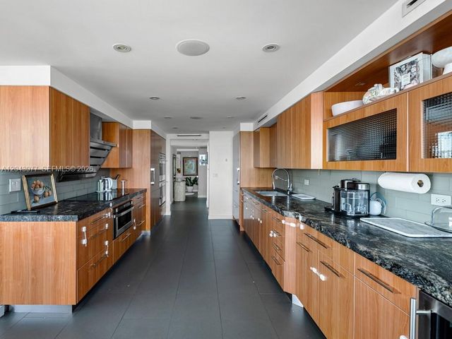 11 Island Ave 1712, Miami Beach, FL 33139