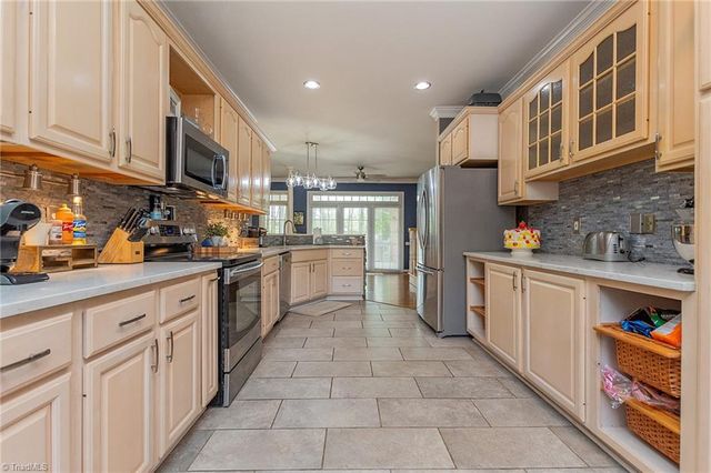 103 Royal Ashdown Lane, Lexington, NC 27295