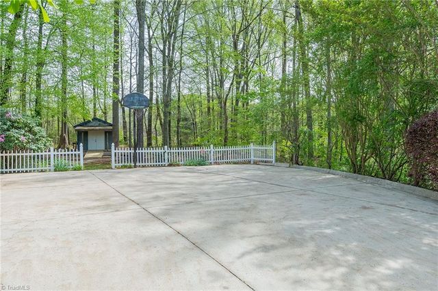 103 Royal Ashdown Lane, Lexington, NC 27295