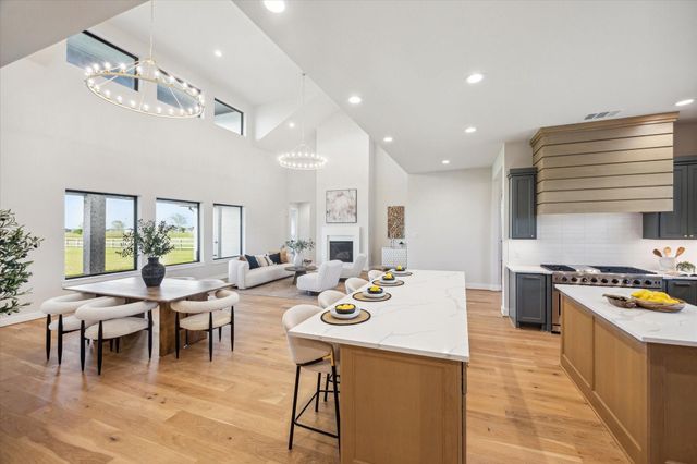 1020 Lake Breeze Drive, Waller, TX 77484