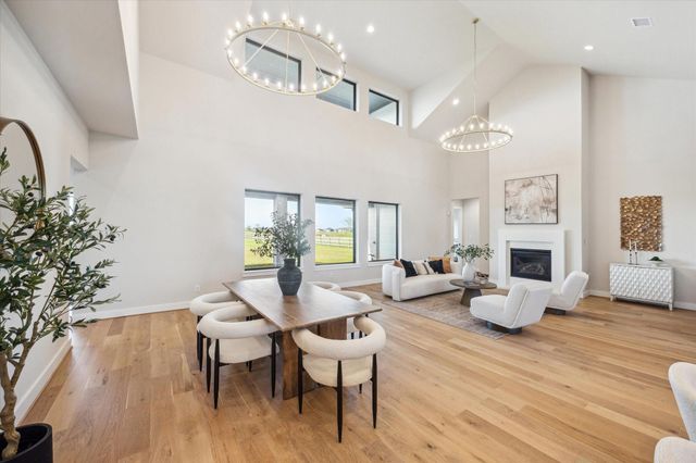 1020 Lake Breeze Drive, Waller, TX 77484