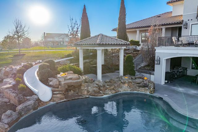 3417 W Crystal Beach St, Wichita, KS 67204