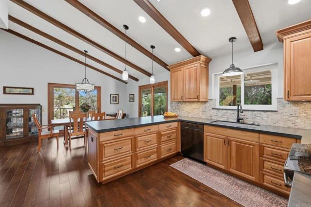 2909 Harris Drive, Vista, CA 92084