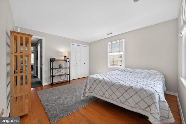 2953 PARKVIEW LN, Allentown, PA 18103