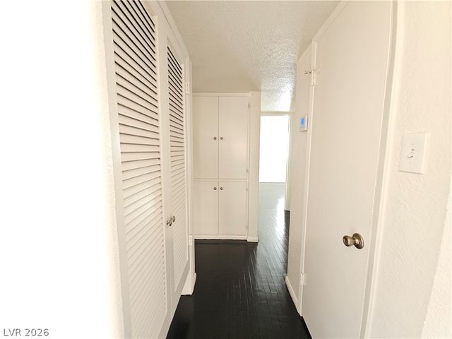 5513 Alta Drive, Las Vegas, NV 89107