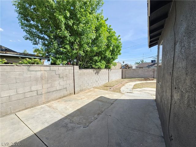 5513 Alta Drive, Las Vegas, NV 89107