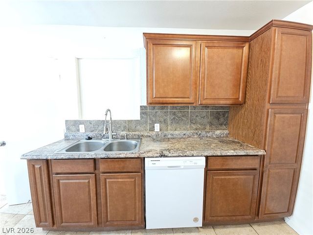 5513 Alta Drive, Las Vegas, NV 89107