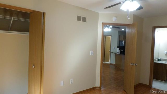 33831 Hooker Road 6, New Baltimore, MI 48047