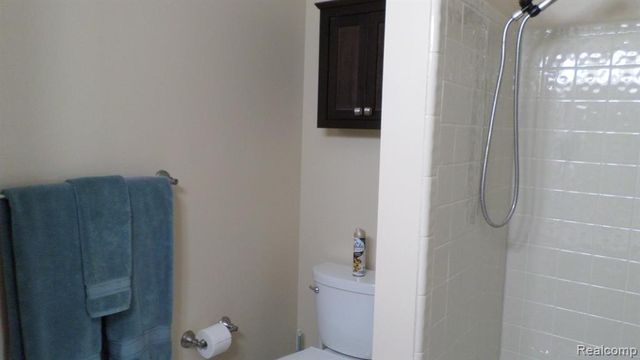 33831 Hooker Road 6, New Baltimore, MI 48047