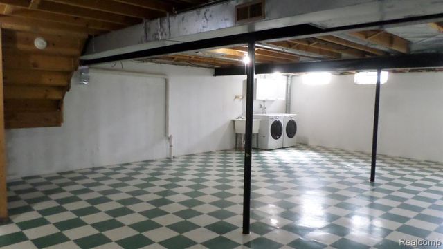 33831 Hooker Road 6, New Baltimore, MI 48047
