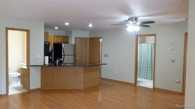 33831 Hooker Road 6, New Baltimore, MI 48047