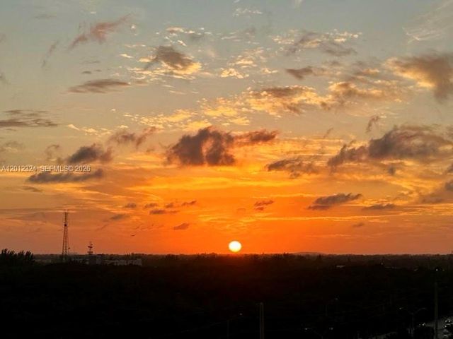 2841 NE 163rd St 1210, North Miami Beach, FL 33160