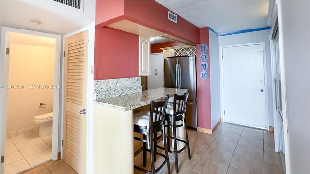 2841 NE 163rd St 1210, North Miami Beach, FL 33160