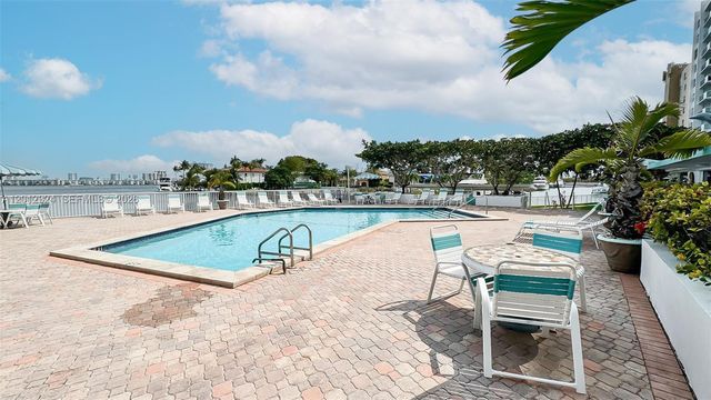 2841 NE 163rd St 1210, North Miami Beach, FL 33160