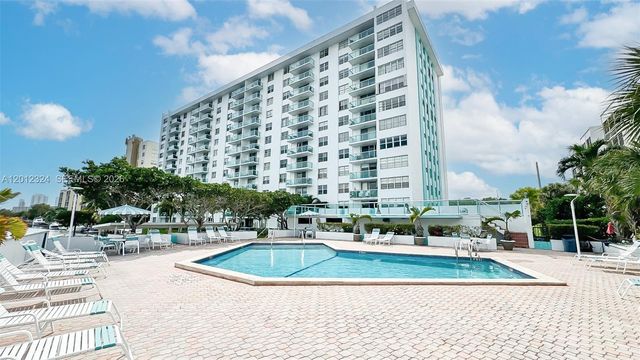2841 NE 163rd St 1210, North Miami Beach, FL 33160