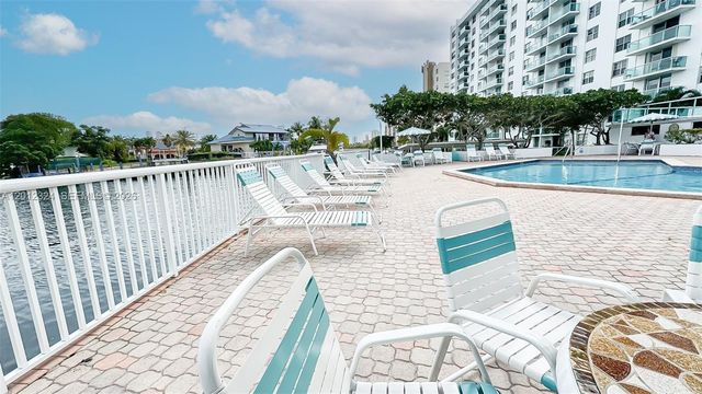 2841 NE 163rd St 1210, North Miami Beach, FL 33160